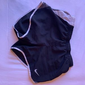 xs nike shorts